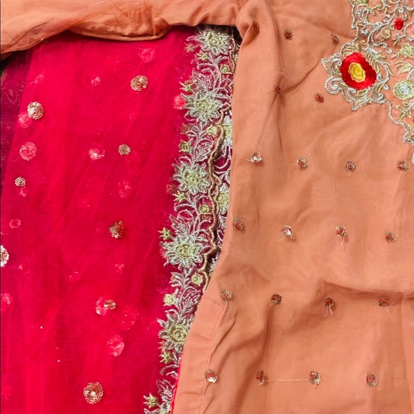 Pakistani formal wear - Picture 2 of 3